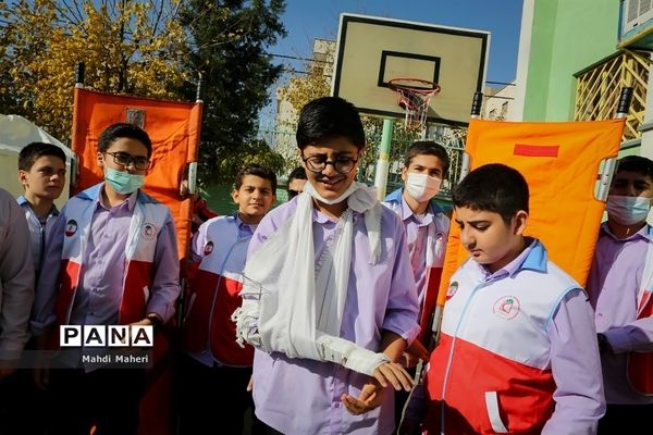 بیست‌و‌چهارمین مانور سراسری زلزله و ایمنی در مدارس تهران