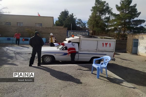 بیست و چهارمین مانور سراسری زلزله و ایمنی مدارس در اقلید استان فارس