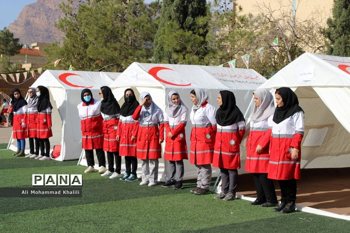 برگزاری مانور زلزله همزمان با سراسر کشور در مدارس فارس