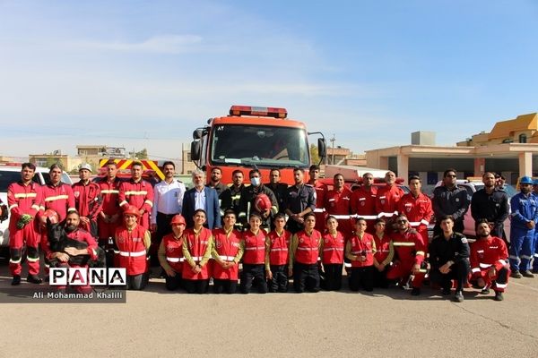 برگزاری مانور زلزله همزمان با سراسر کشور در مدارس فارس