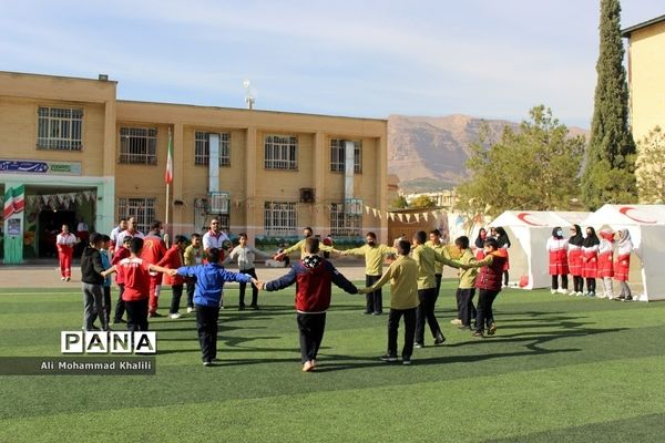 برگزاری مانور زلزله همزمان با سراسر کشور در مدارس فارس