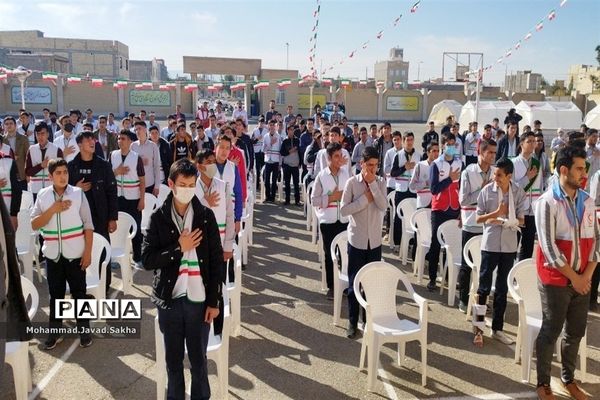 مانور زلزله در دبیرستان شهید «احمد علمداری» جعفرآباد قم