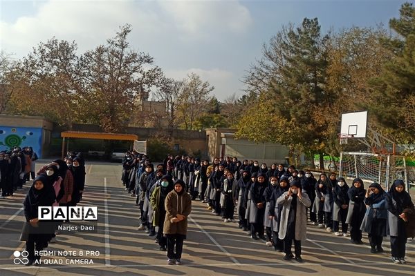 برگزاری مانور سراسری زلزله و ایمنی در دبیرستان شاهد شهید شیرودی