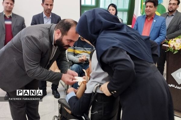 گرامیداشت هفته معلولان در آموزشگاه استثنایی سردار سلیمانی فشافویه