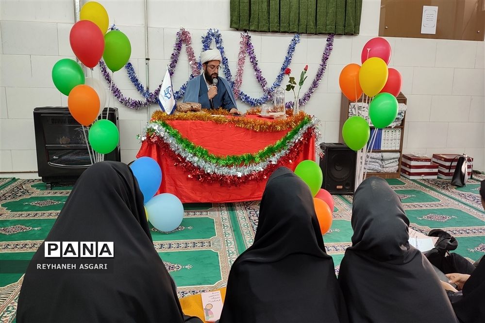 برگزاری مراسم جشن ولادت حضرت زینب (س) در دانشگاه فرهنگیان پردیس زینبیه استان تهران