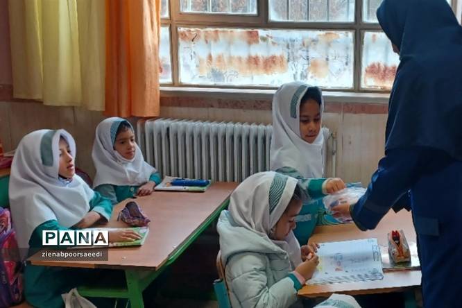 گرامیداشت ولادت حضرت زینب ( س) و روز پرستار در دبستان شهید بنتالهدی( س) فیروزکوه