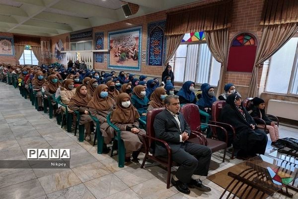 گرامیداشت سالروز ولادت حضرت زینب(س) و روز پرستار در دبیرستان شاهد حجاب منطقه ۱۳