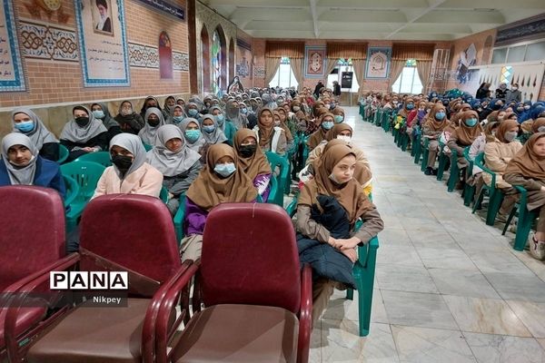 گرامیداشت سالروز ولادت حضرت زینب(س) و روز پرستار در دبیرستان شاهد حجاب منطقه ۱۳