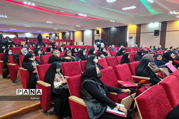 برگزاری جلسه توجیهی معاونان پرورشی منطقه ۱۳