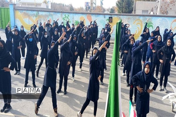 برگزاری المپیاد ورزشی درون مدرسه‌ای در دبیرستان وطن شهرستان طرقبه شاندیز