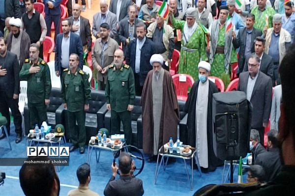 اجتماع 10هزار نفری طلایه‌داران و جهادگران اقتصاد مقاومتی استان فارس