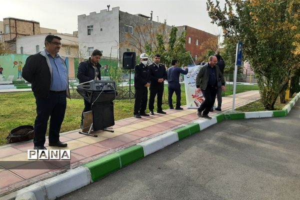 حضور نوآموزان پیش‌دبستانی باغ درنا در پارک آموزش ترافیک شهرداری شهرستان قرچک