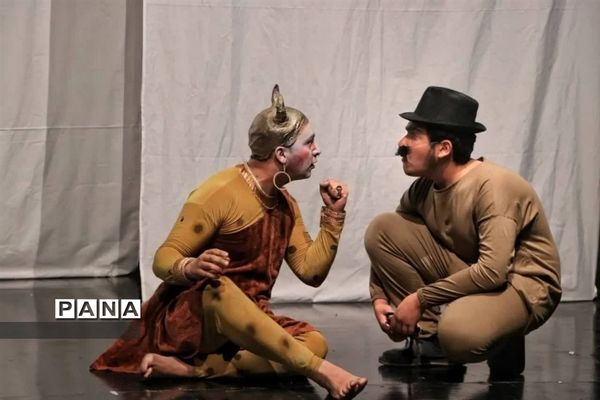 نمایش «پهلوان قلیچ حائز رتبه‌های برتر در جشنواره تئاتر استان تهران