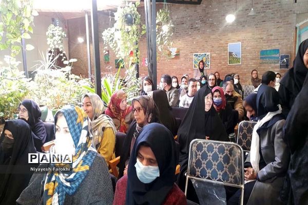 افتتاح نمایشگاه هنری معلولان در آباده