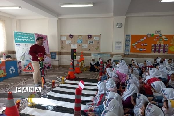 طرح آگاه‌سازی مدارس در محورهای حقوق شهروندی  و آموزش فرهنگ ترافیک در زنجان