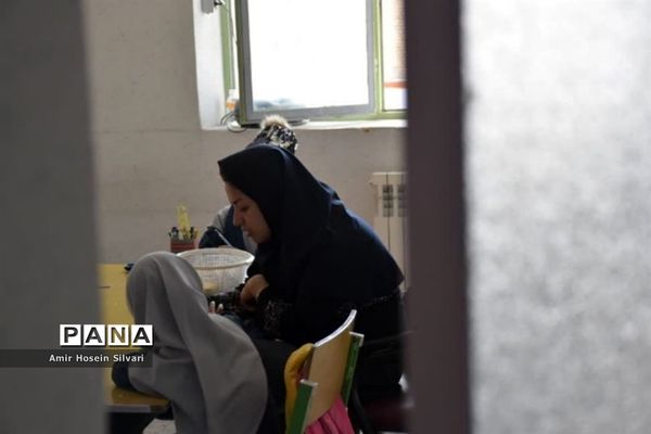 دیدار مدیر آموزش و پرورش جهرم با معلمان و دانش‌آموزان مدارس با نیازهای ویژه
