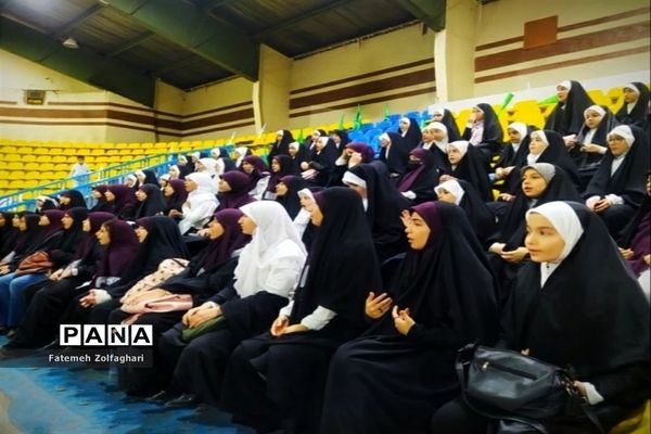 برگزاری اجتماع زن برای ایران با عنوان دختران انقلاب