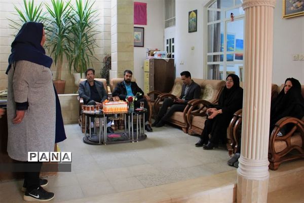 افتتاح نمایشگاه صنایع‌دستی و فعالیت‌های هنری مراکز توانبخشی معلولان ابرکوه