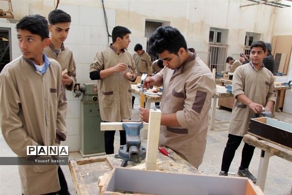 برگزاری طرح «دوشنبه‌های نماز» در هنرستان شهید رجایی ناحیه یک یزد