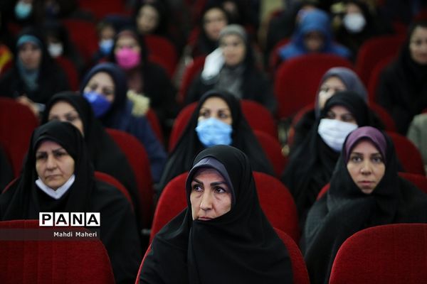 بیست و پنجمین دوره معلم پژوهنده، پژوهشگران برتر و دانش‌آموزان برگزیده