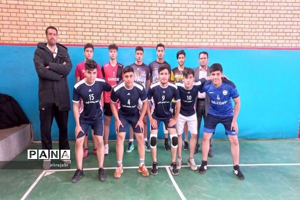 برگزاری مسابقات والیبال مدارس دوره دوم متوسطه پسرانه منطقه کهریزک