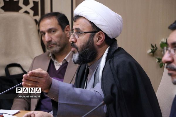 جلسه هماهنگی تشییع و خاکسپاری شهید گمنام در دانشگاه فرهنگیان قم