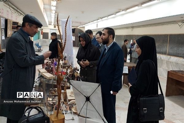 برپایی نمایشگاه صنایع‌دستی توسط دانشجویان کارآفرین شهرستان قرچک