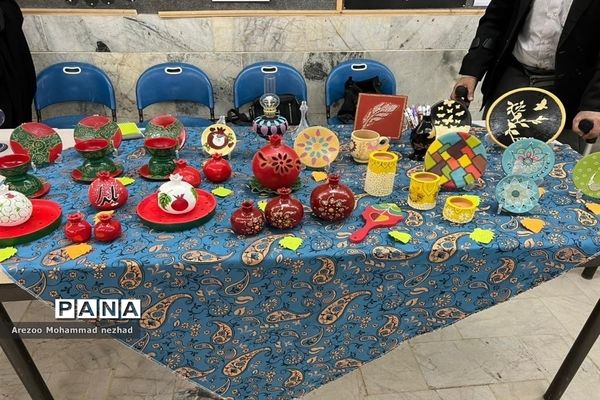 برپایی نمایشگاه صنایع‌دستی توسط دانشجویان کارآفرین شهرستان قرچک