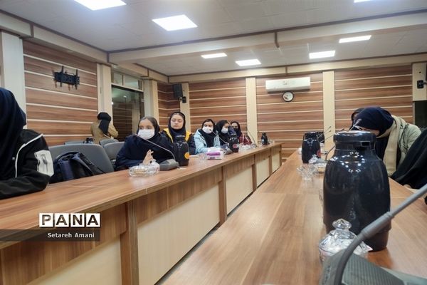 جلسه روسای شورای دانش‌آموزی ناحیه 3 مشهد