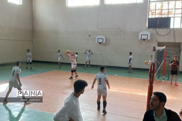 برگزاری مسابقات مرحله آموزشگاهی  والیبال در آموزش و پرورش رودهن