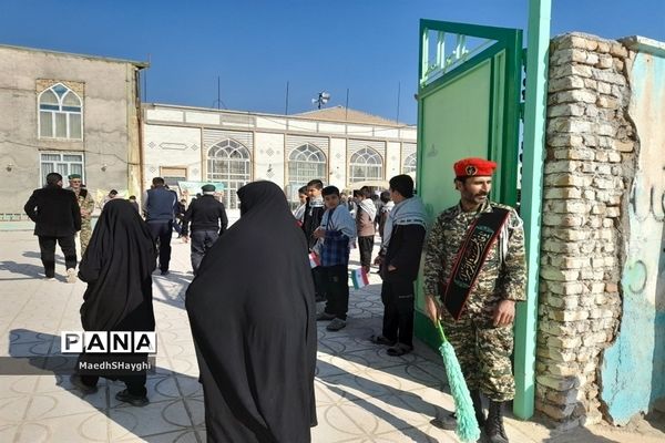 برپایی نماز با شکوه جمعه در شهرستان خلیل‌آباد