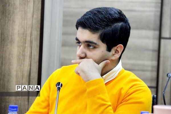 نشست عصرانه نوجوانان فعال اجتماعی