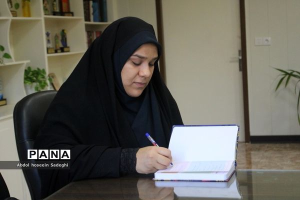 جلسه مدیران مدارس رویش انقلاب بوشهر