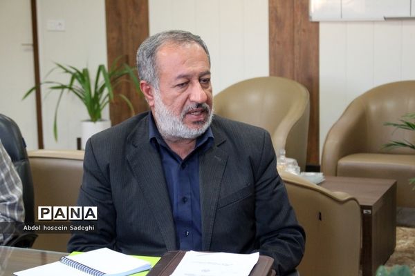 جلسه مدیران مدارس رویش انقلاب بوشهر