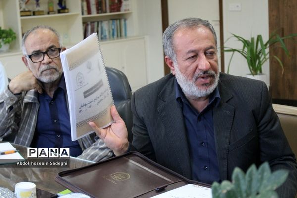 جلسه مدیران مدارس رویش انقلاب بوشهر