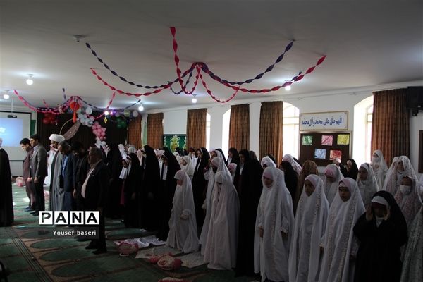 بازدید رئیس سازمان دانش‌آموزی استان یزد از مدرسه دخترانه پاپلی ناحیه یک