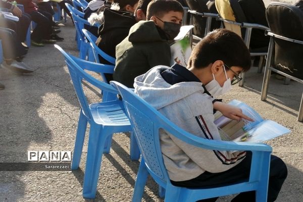 برگزاری مراسم  «پله پله تا نور» با هدف ترویج اهدای کتاب به مساجد در ناحیه ۲ اهواز