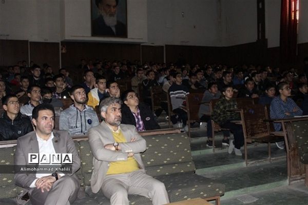 برگزاری اردوی راهیان پیشرفت ویژه دانش‌آموزان عشایر استان فارس