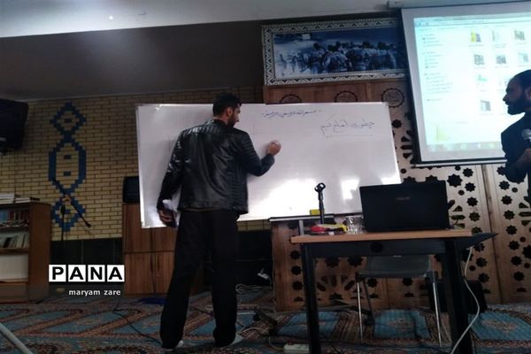 اردوی آموزشی آمادگی دفاعی پایه دهمی‌های ناحیه ۳ شیراز در موزه دفاع مقدس