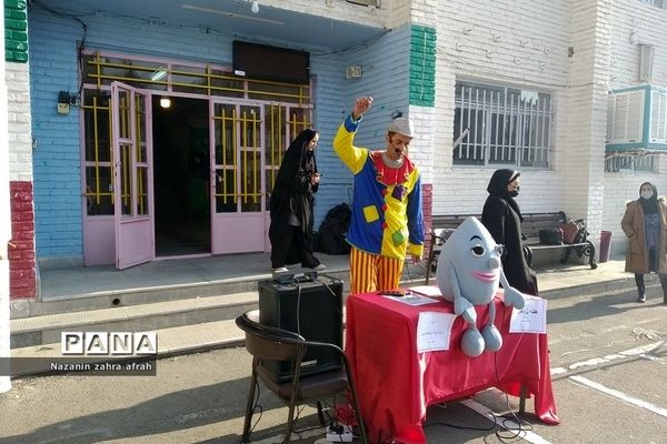 آموزش مصرف بهینه آب در دبستان شهید سجادیان رودهن