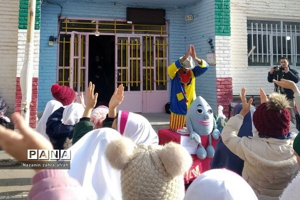 آموزش مصرف بهینه آب در دبستان شهید سجادیان رودهن