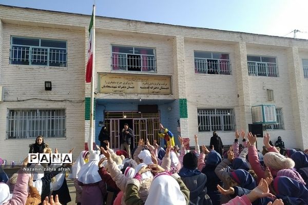 آموزش مصرف بهینه آب در دبستان شهید سجادیان رودهن