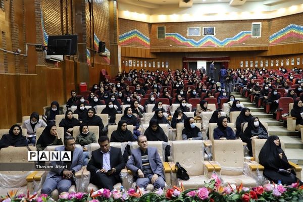 برگزاری همایش موسسان، مدیران و مربیان کودکستان‌های نواحی سه گانه کرمانشاه