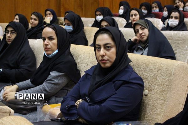 برگزاری همایش موسسان، مدیران و مربیان کودکستان‌های نواحی سه گانه کرمانشاه