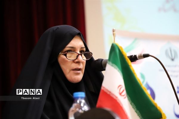 برگزاری همایش موسسان، مدیران و مربیان کودکستان‌های نواحی سه گانه کرمانشاه