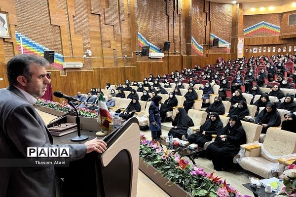 برگزاری همایش موسسان، مدیران و مربیان کودکستان‌های نواحی سه گانه کرمانشاه