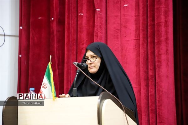 برگزاری همایش موسسان، مدیران و مربیان کودکستان‌های نواحی سه گانه کرمانشاه