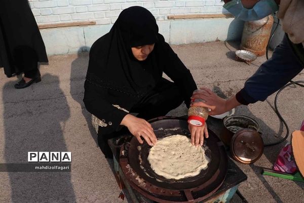 جشنواره ایران‌شناسی آموزشگاه ابتدایی شهید قلنبر ناحیه دو شهرری