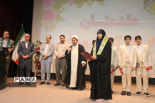 اجرای طرح بصیرتی  در مجتمع آموزشی و تربیتی پیشتازان بوشهر