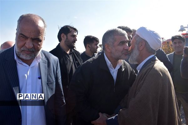 بازدید نایب رئیس مجلس شورای اسلامی از اجرای پروژه های شهرستان بهاباد